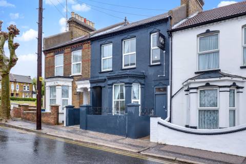 Property for auction in Essex