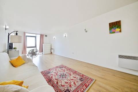 Property for auction in Essex