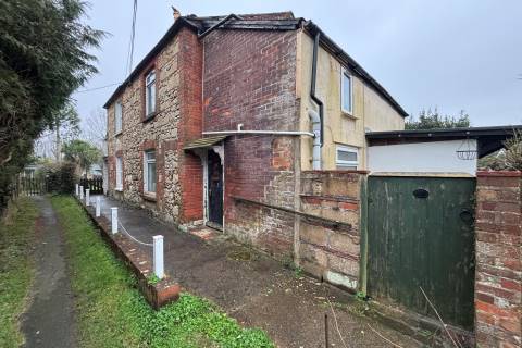 Property for auction in Isle of Wight