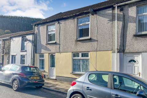 Property for auction in Mid Glamorgan
