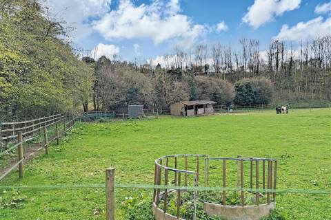 Property for auction in Worcestershire