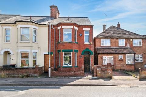 Property for auction in Bedfordshire