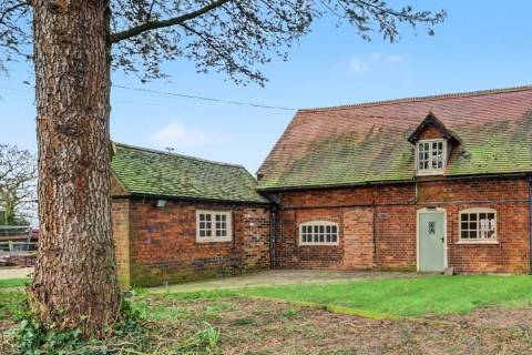 Property for auction in Warwickshire