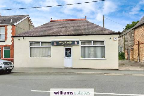 Property for auction in Clwyd