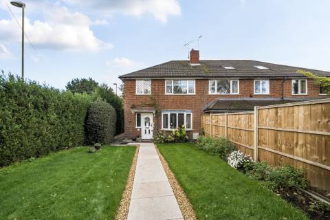 Property for auction in Surrey