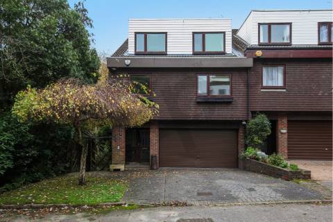 Property for auction in London