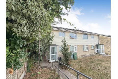 Property for auction in Isle of Wight