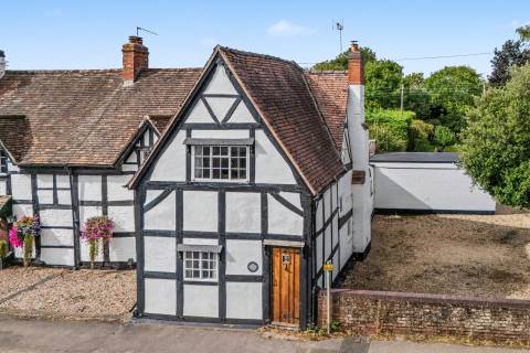 Property for auction in Worcestershire