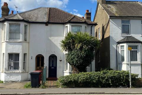 Property for auction in Berkshire