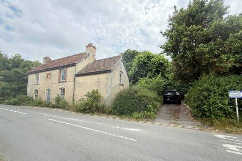 Property for auction in Somerset