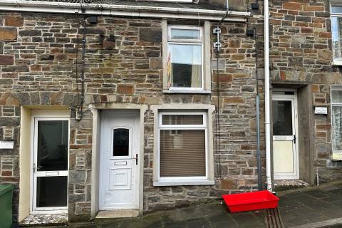 Property for auction in Mid Glamorgan