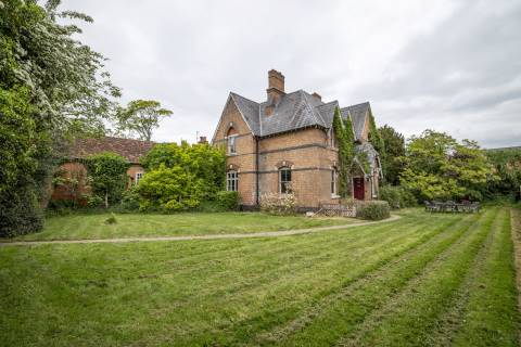 Property for auction in Warwickshire
