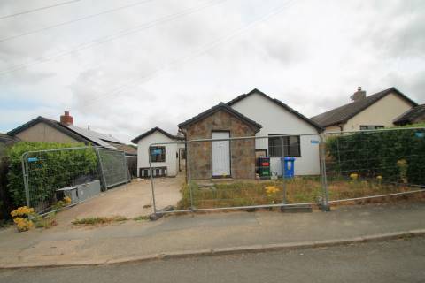 Property for auction in Clwyd