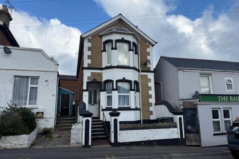 Property for auction in Isle of Wight