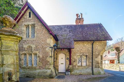 Property for auction in Isle of Wight
