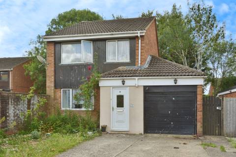 Property for auction in Buckinghamshire