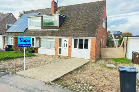 Property for auction in Berkshire