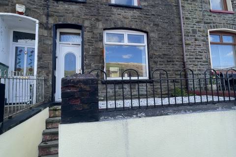 Property for auction in Mid Glamorgan
