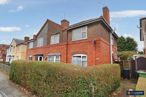 Property for auction in Warwickshire