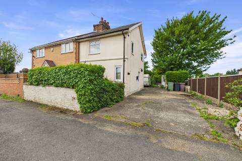 Property for auction in Derbyshire