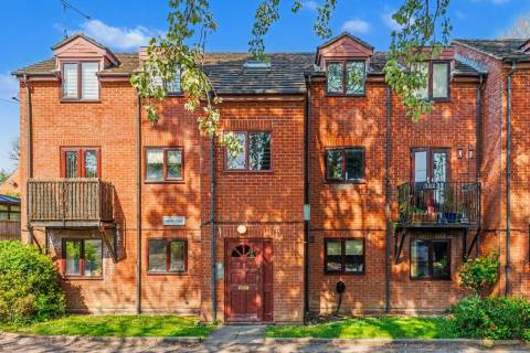 Property for auction in Warwickshire