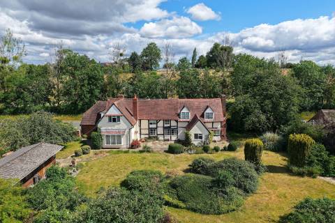 Property for auction in Worcestershire