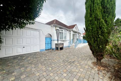 Property for auction in Kent