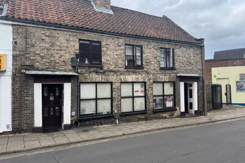Property for auction in Norfolk