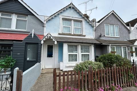 Property for auction in Essex