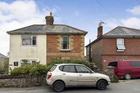 Property for auction in Isle of Wight