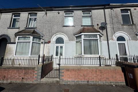 Property for auction in Mid Glamorgan