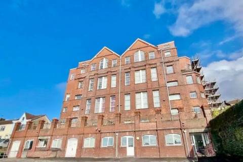 Property for auction in West Glamorgan