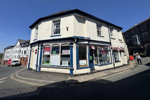 Property for auction in Cornwall
