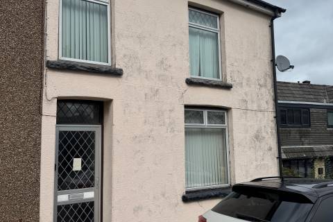 Property for auction in Mid Glamorgan