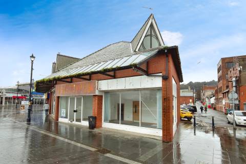 Property for auction in Clwyd