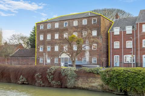 Property for auction in Lincolnshire