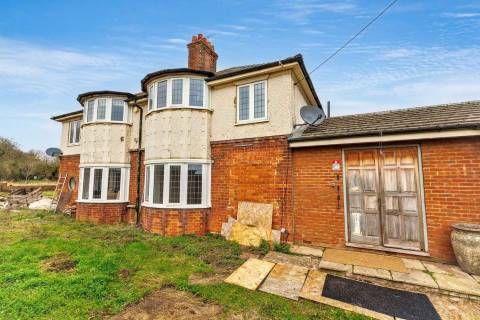Property for auction in Bedfordshire