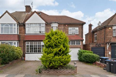 Property for auction in London