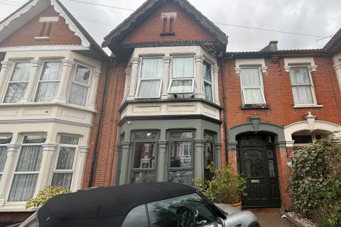 Property for auction in Essex
