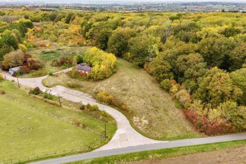 Property for auction in Warwickshire