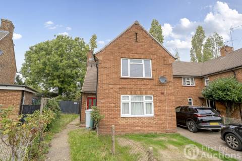 Property for auction in Buckinghamshire