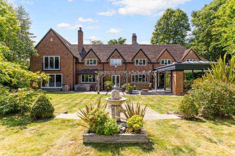 Property for auction in Buckinghamshire
