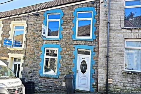 Property for auction in Mid Glamorgan