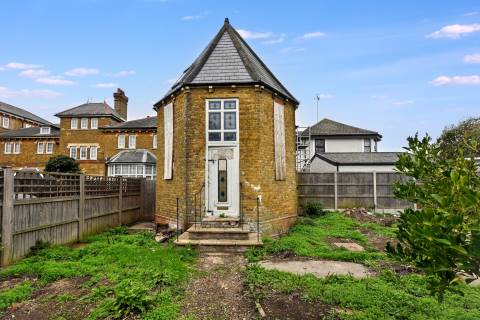 Property for auction in Essex