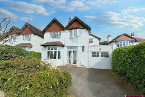 Property for auction in Clwyd