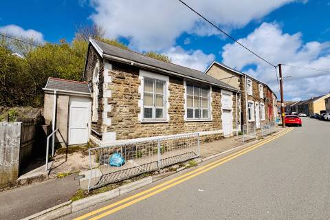 Property for auction in Mid Glamorgan
