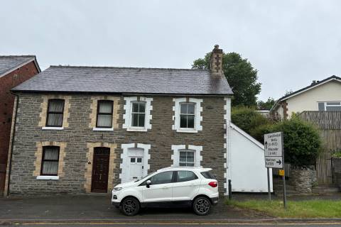 Property for auction in Powys