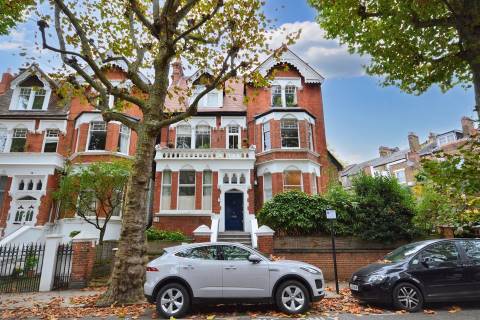 Property for auction in London