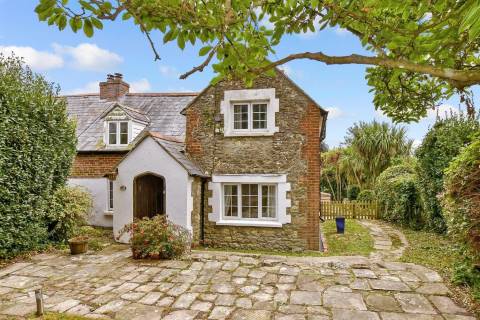 Property for auction in Isle of Wight