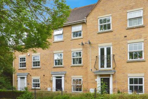 Property for auction in Buckinghamshire